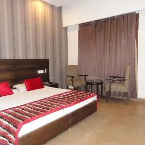 ** Hotel Silver Sands India
