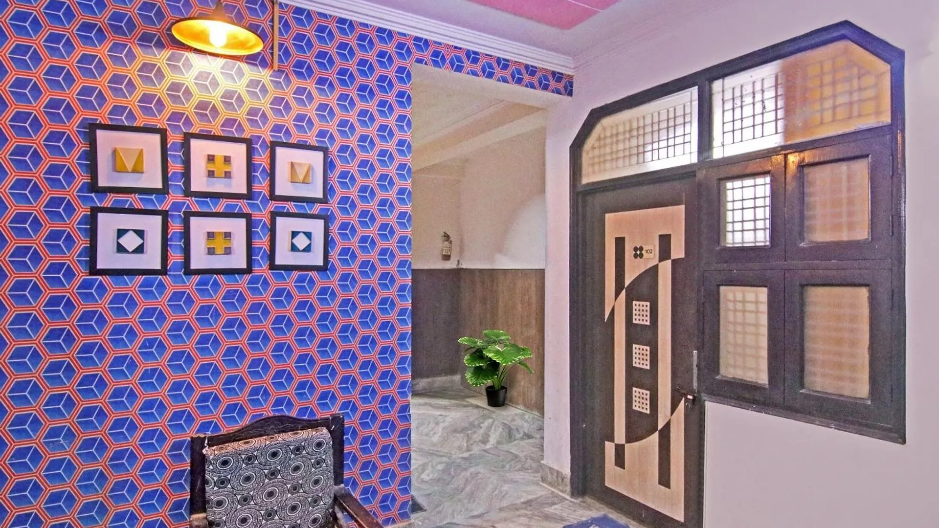 Flagship Hotel Decent Stay Near Pvr Vikaspuri Delhi New Delhi