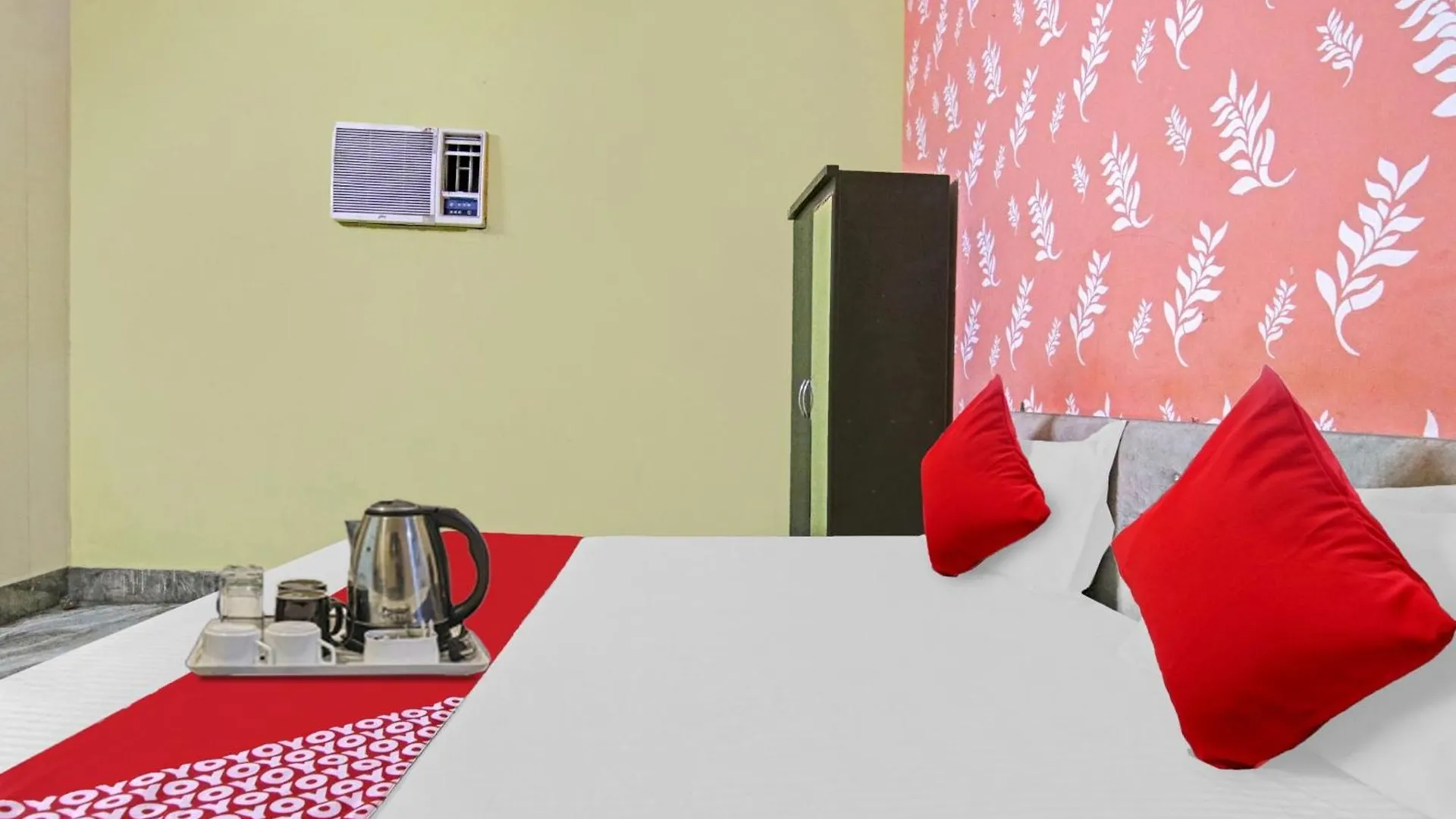 ***  Flagship Hotel Decent Stay Near Pvr Vikaspuri Delhi New Delhi India