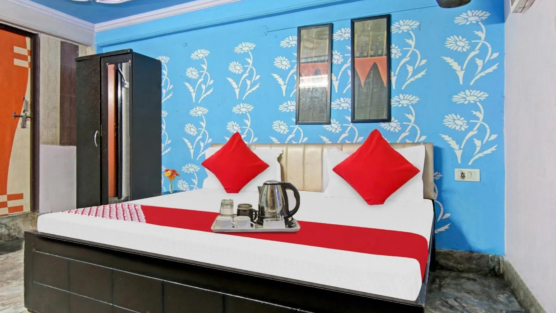 Flagship Hotel Decent Stay Near Pvr Vikaspuri Delhi New Delhi