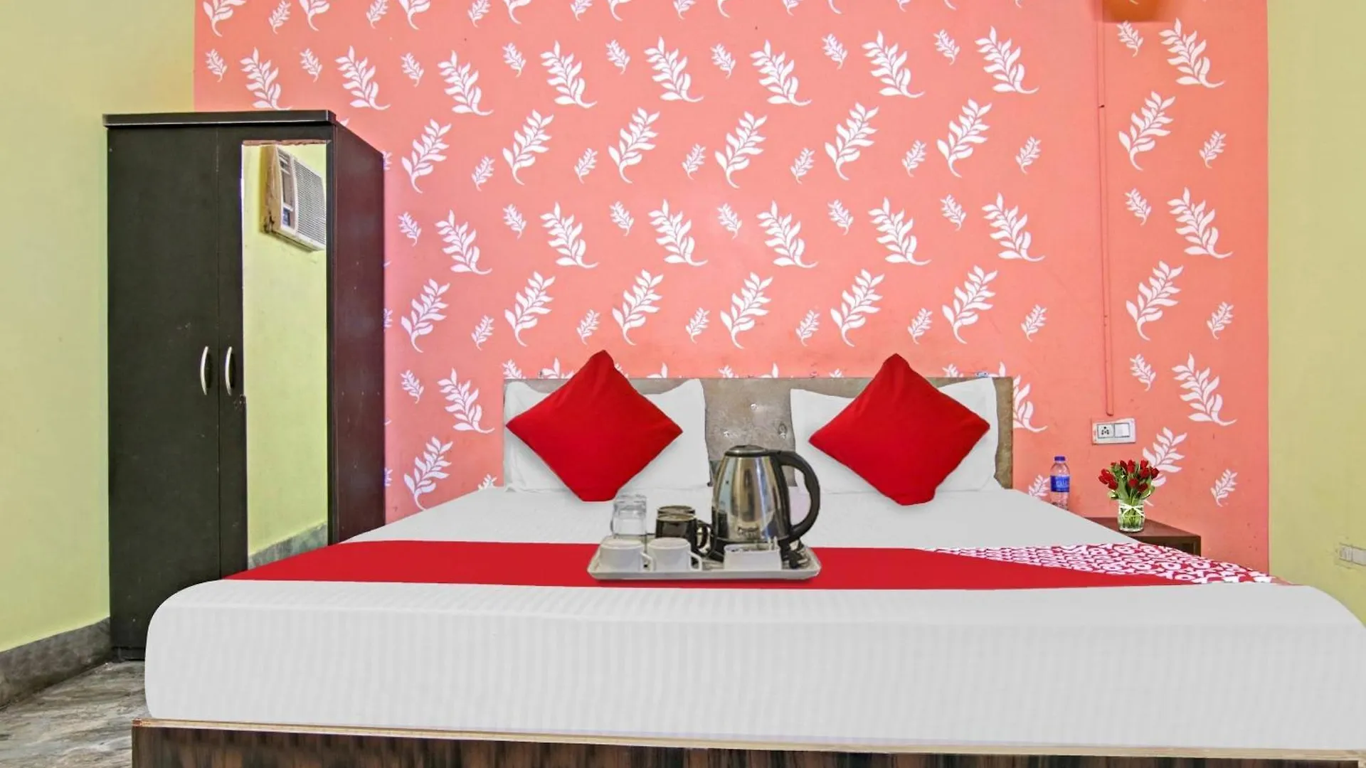 Flagship Hotel Decent Stay Near Pvr Vikaspuri Delhi New Delhi